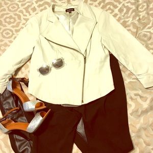 ❌❌Sold ❌❌ Bebe Leather Moto jacket